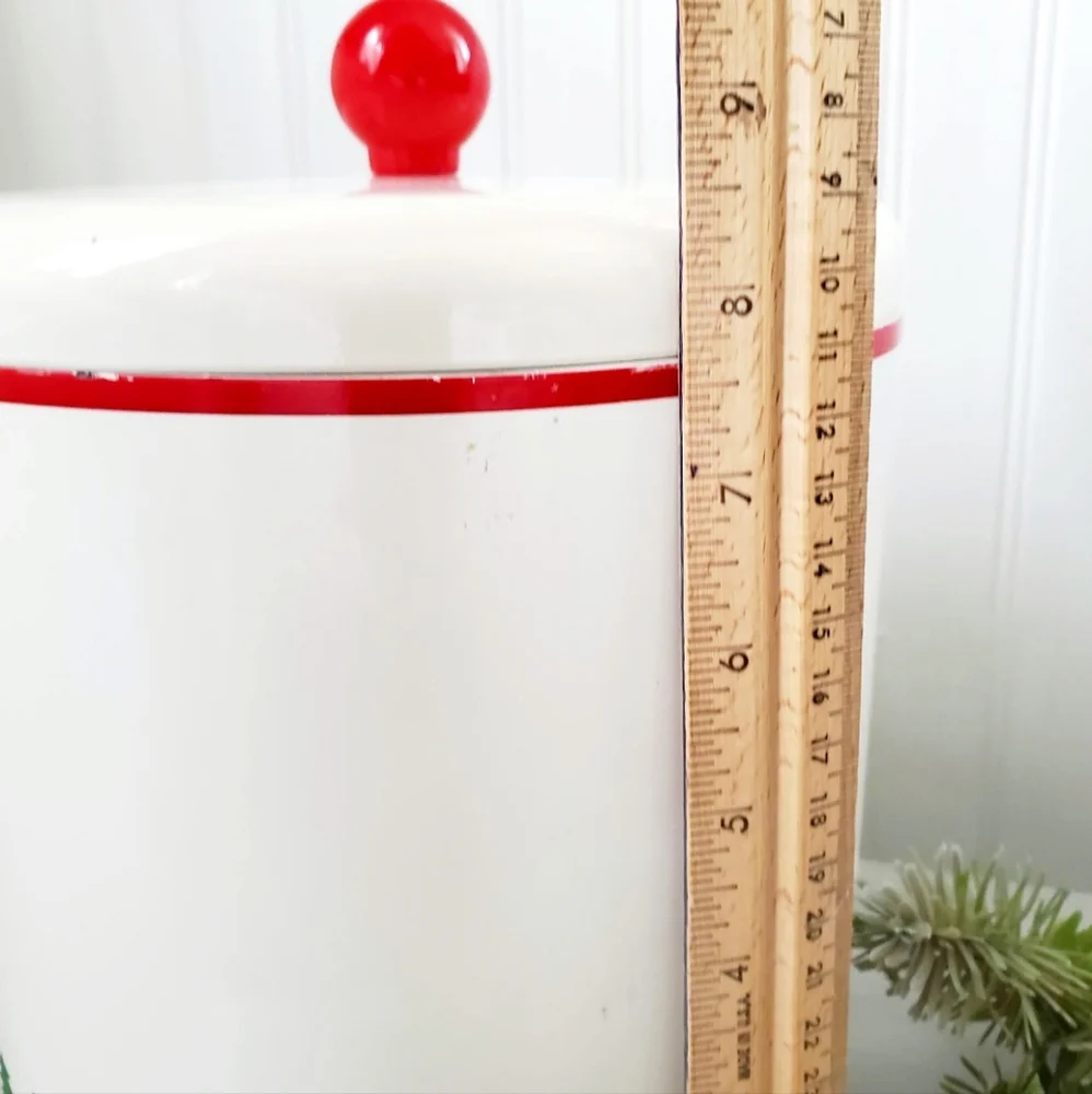 Vintage Kitschy Mid Century Shinko Lacquerware Christmas Holiday Ice Bucket